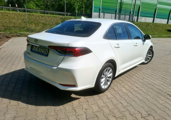 Toyota Corolla cena 69900 przebieg: 77300, rok produkcji 2020 z Warszawa małe 67